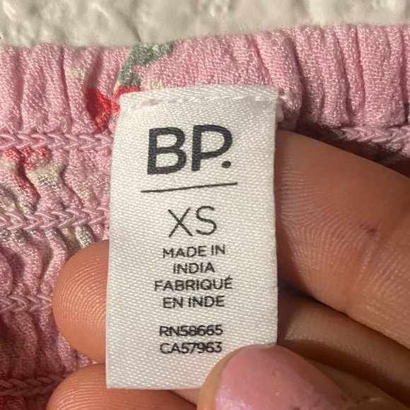 Pink Floral Cropped Long Sleeve Lace Trim Top - Picture 6 of 6